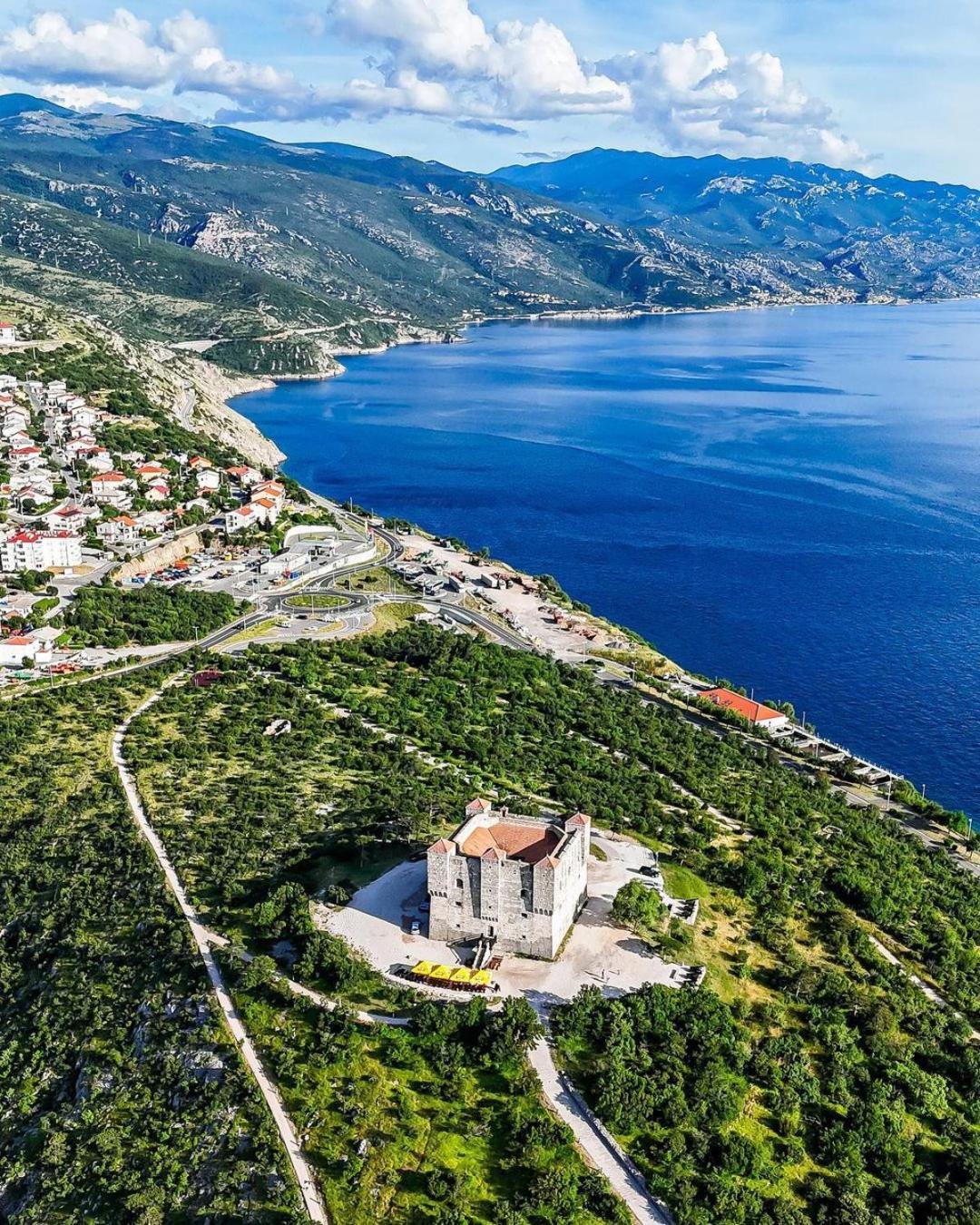 Apartman Elena Сен Екстериор снимка